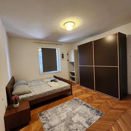 Centar בית הארחה ספליט
